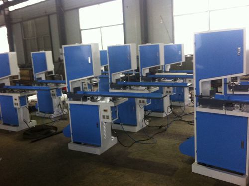 �l(w��i)�����м��C